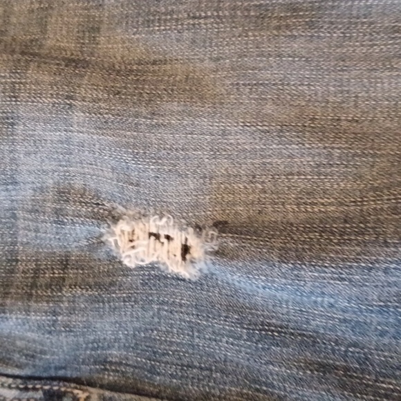 💙🌺Classic Blue Distressed Women Jeans - Picture 8 of 16